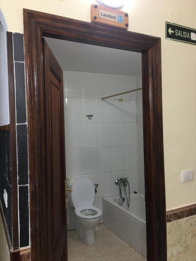 Hostal O Labrador Hotel O Hospital ภายนอก รูปภาพ