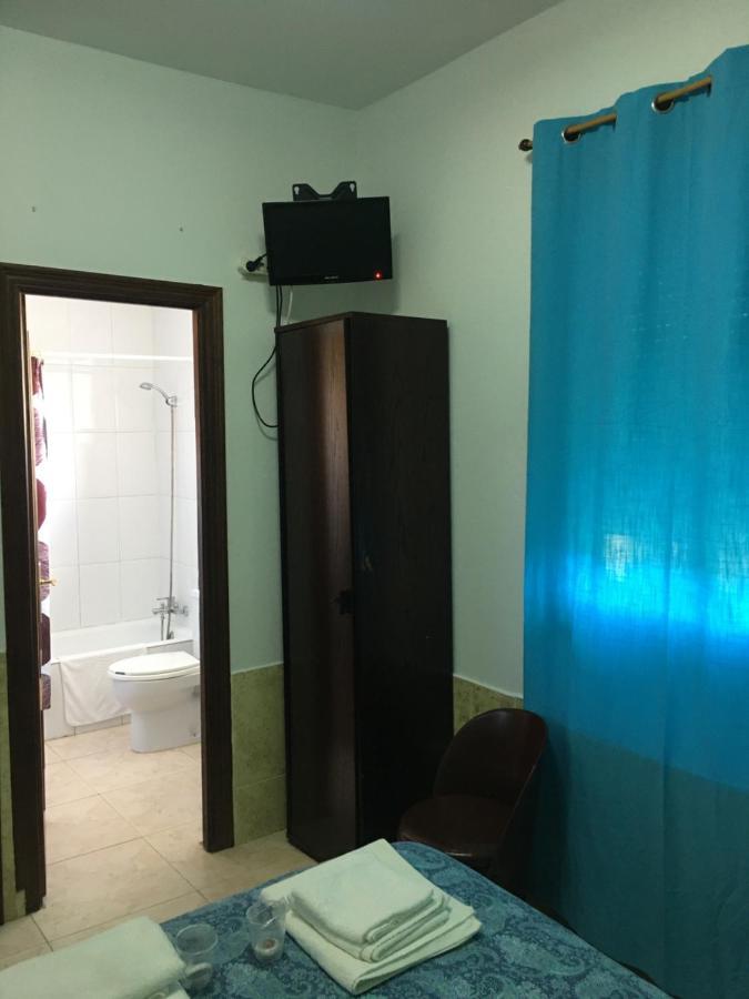 Hostal O Labrador Hotel O Hospital ภายนอก รูปภาพ