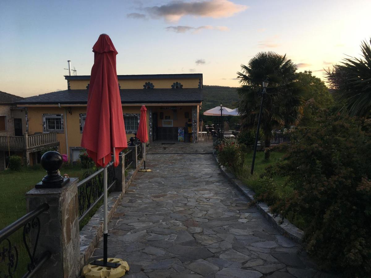 Hostal O Labrador Hotel O Hospital ภายนอก รูปภาพ