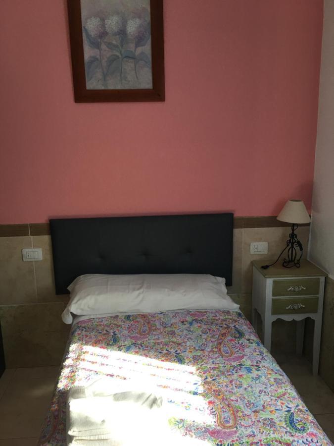 Hostal O Labrador Hotel O Hospital ภายนอก รูปภาพ